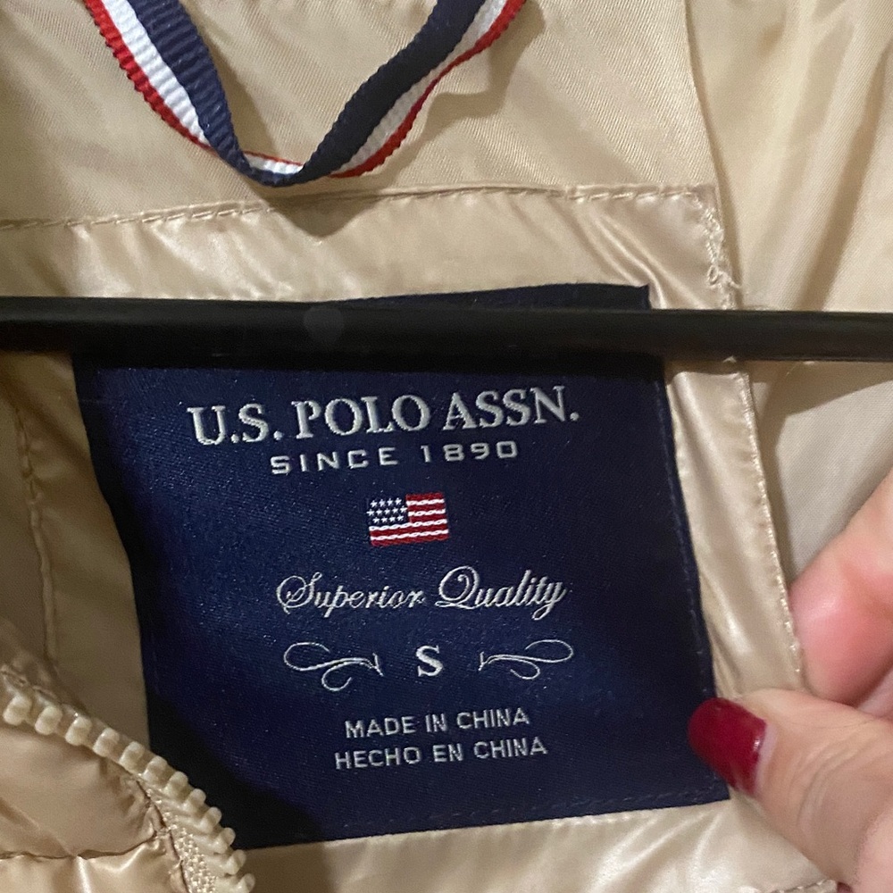 U.S. Polo Assn. Women's Beige/Tan Puffer Jacket - Picture 2 of 2